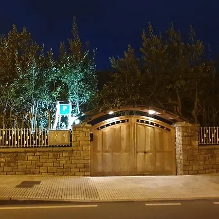 בית הארחה ** Abaca גיחון