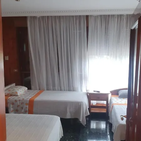 ** Abaca בית הארחה *