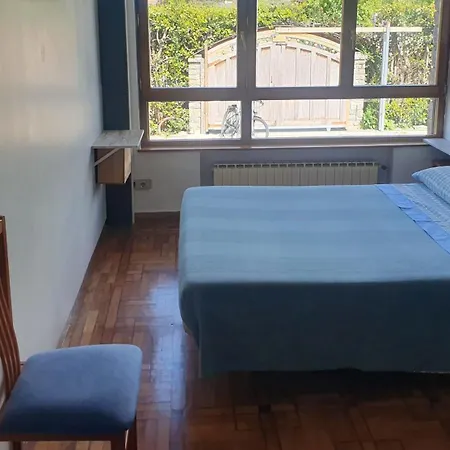 Pensjonat ** Abaca Gijón