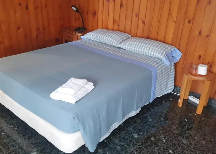 ** Abaca Guest house *