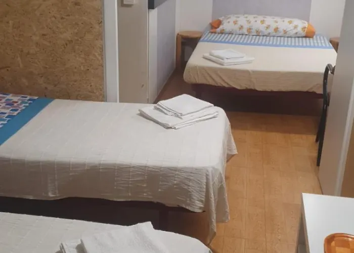 ** Abaca Guest house